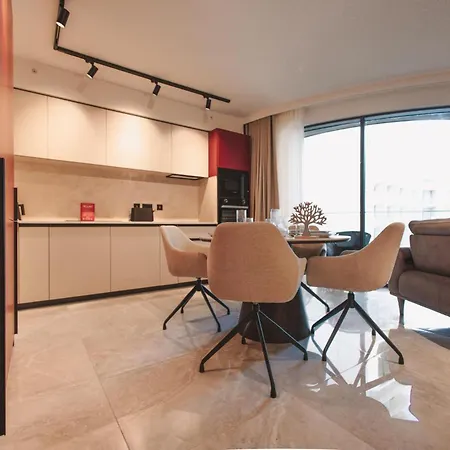 Mercury Elegant By Buena Vista شقة