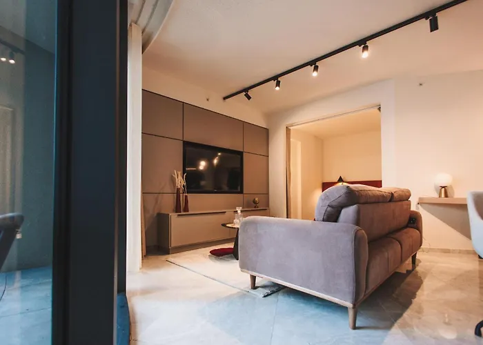 Mercury Elegant By Buena Vista Apartment *